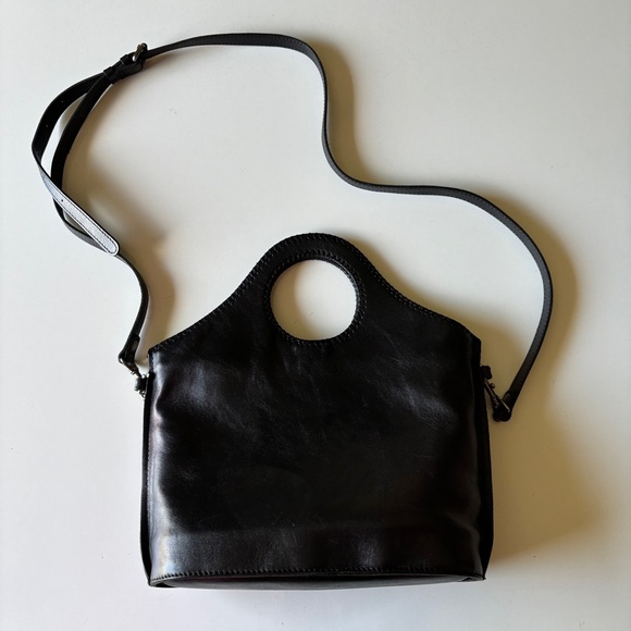 Patricia Nash Black Moretto
Shopper Italian Leather
Handbag - Picture 6 of 14